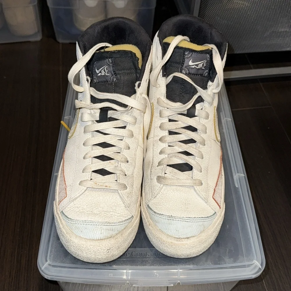 NIKE High-Top BLAZERS Sneakers, 9.5